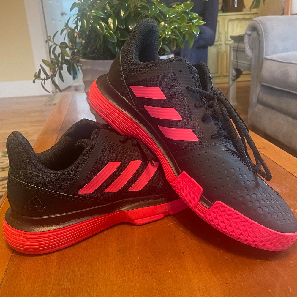 Adidas Bounce shoe